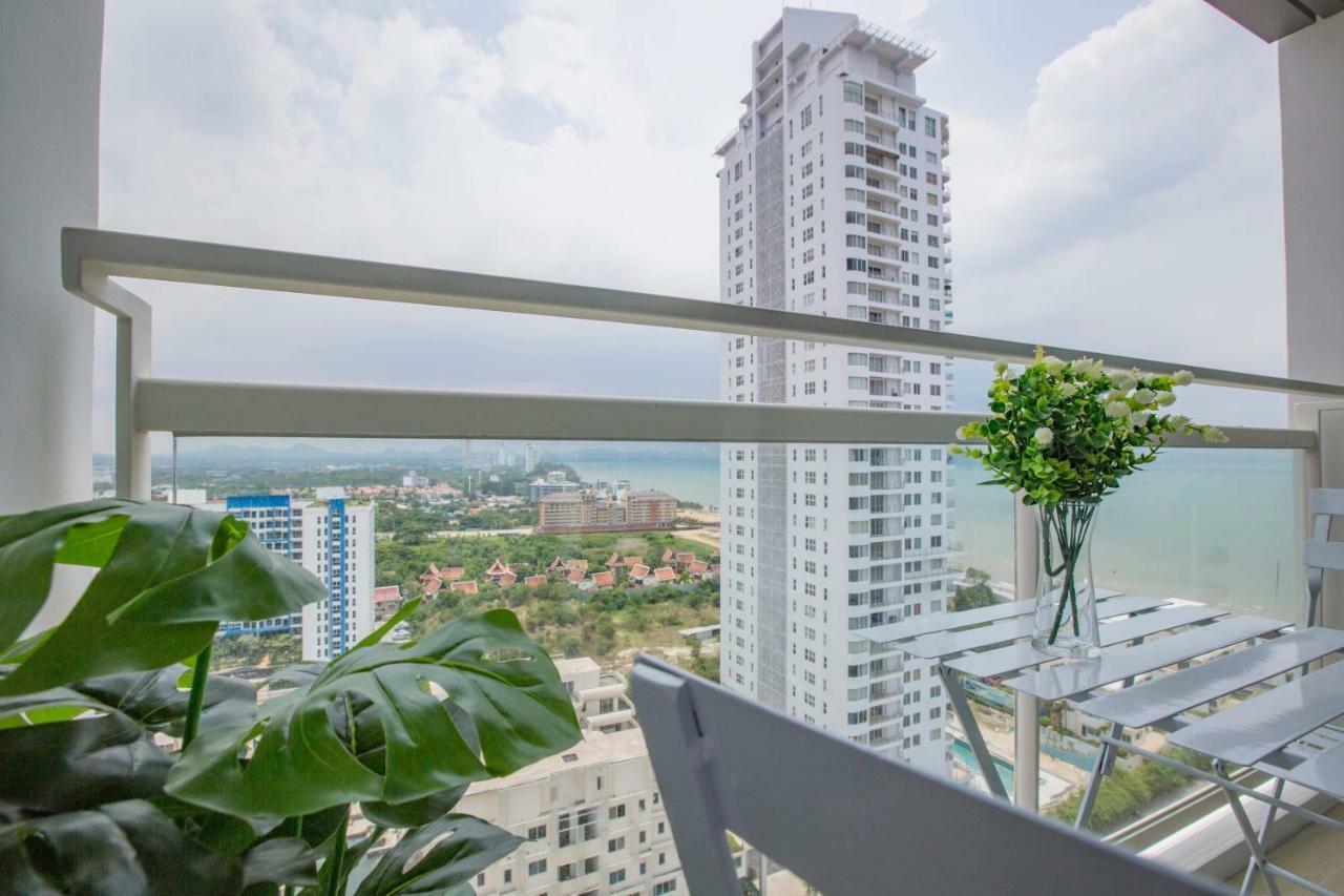 Veranda Residence Pattaya By Boom Na Chom Thian Exteriör bild